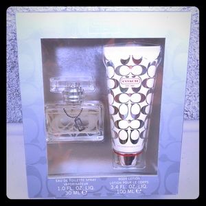 🌺🌸Coach Signature Fragrance 2-Piece set🌸🌺